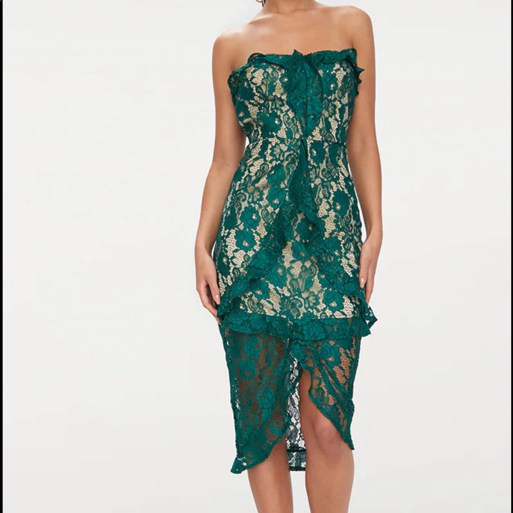 Stunning Emerald Green bodycon lace dress